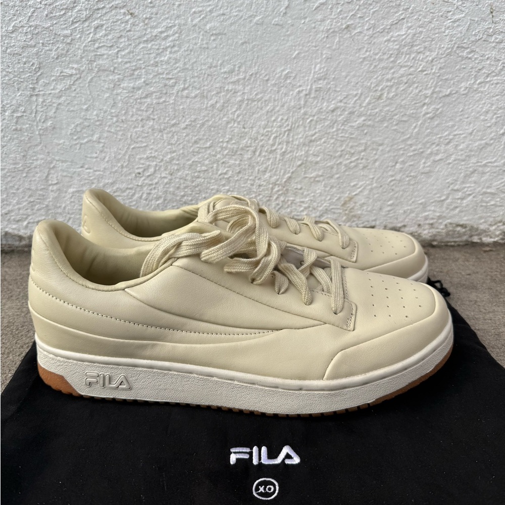 Fila Men's Cream Sneakers